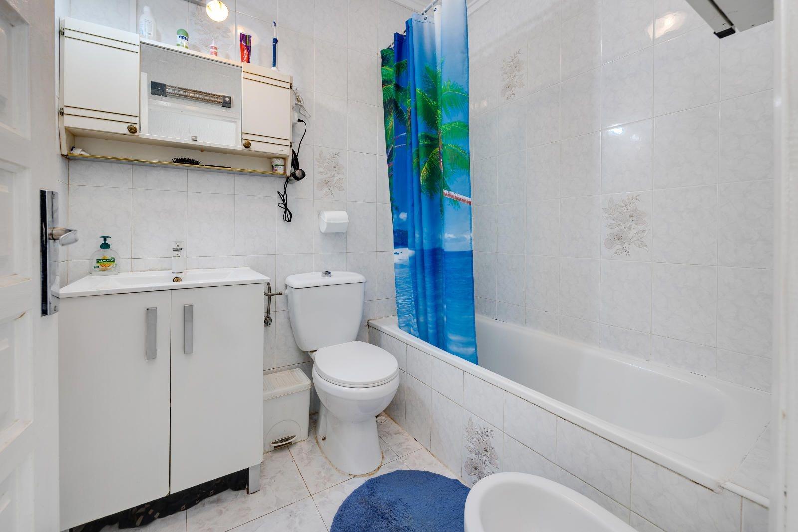 2 Bed, 1 Bath, HouseFor Sale, Torrevieja, Alicante