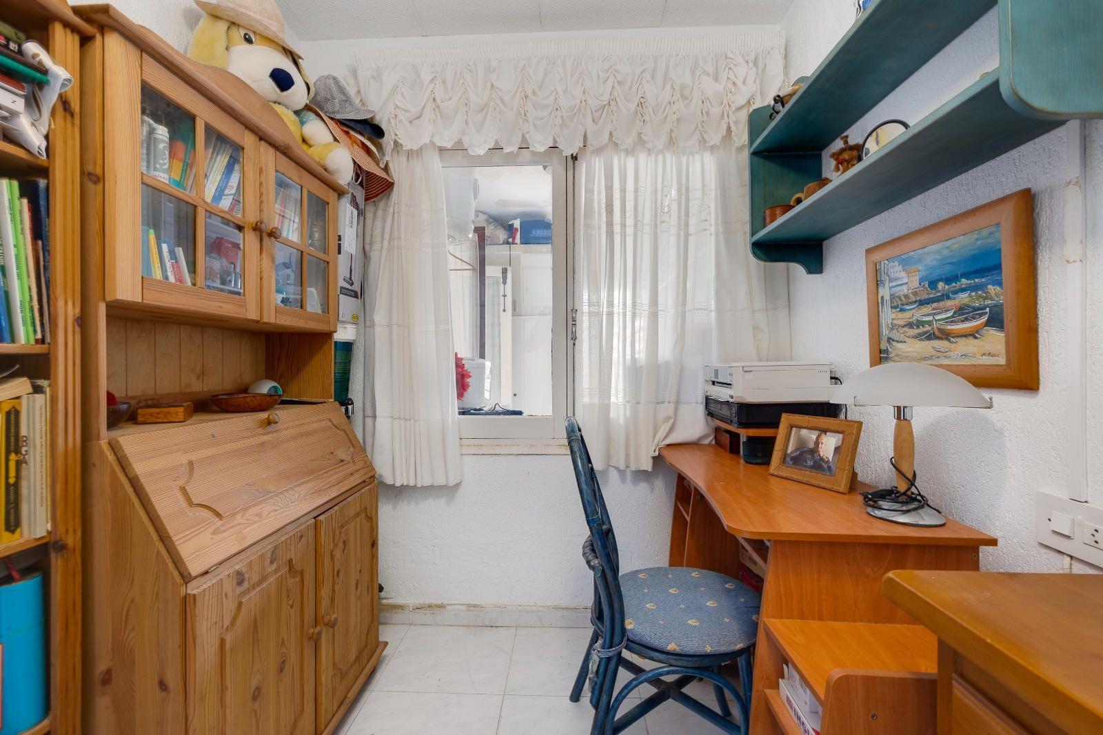 2 Bed, 1 Bath, HouseFor Sale, Torrevieja, Alicante