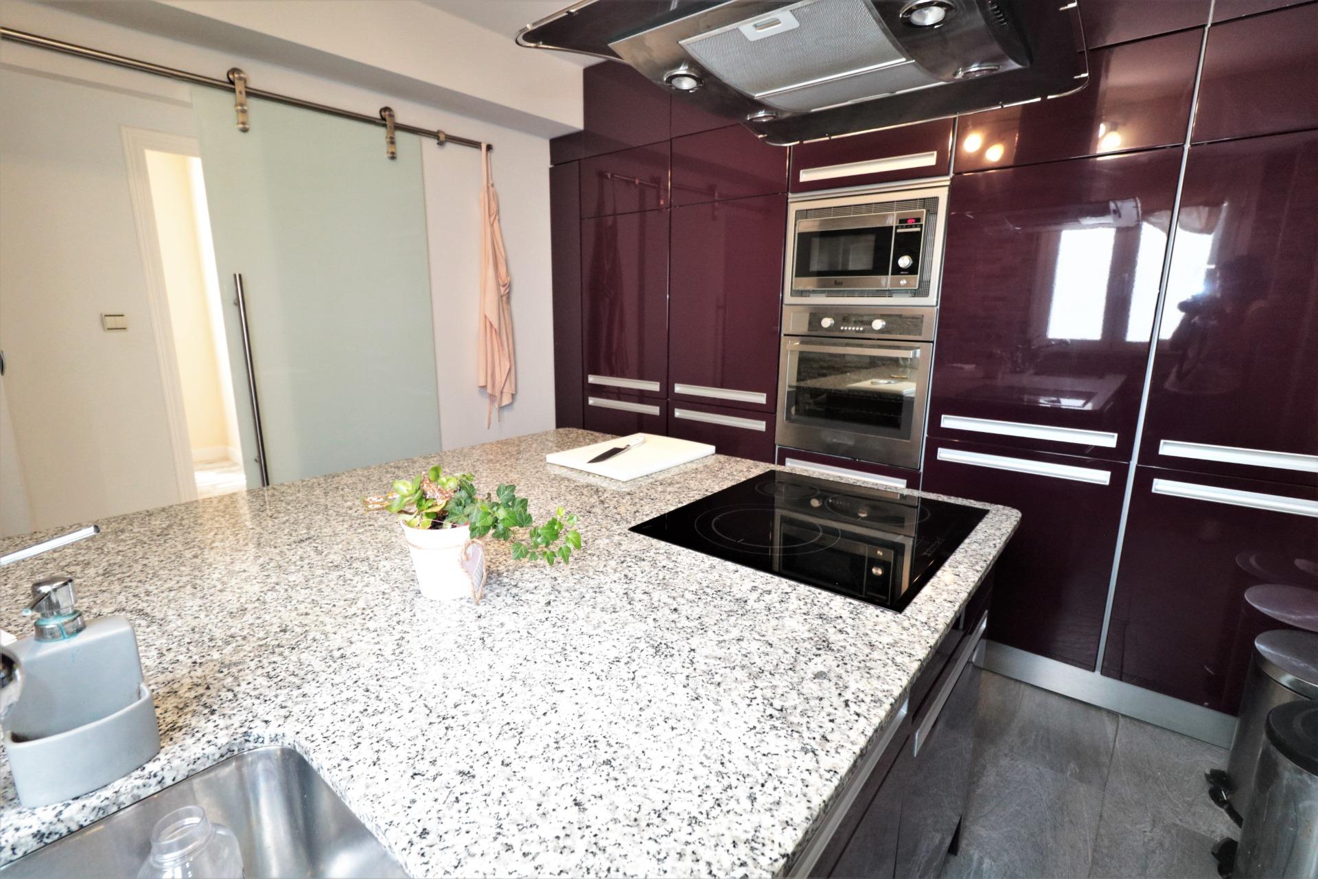 3 Bed, 1 Bath, ApartmentFor Sale, Torrevieja, Alicante