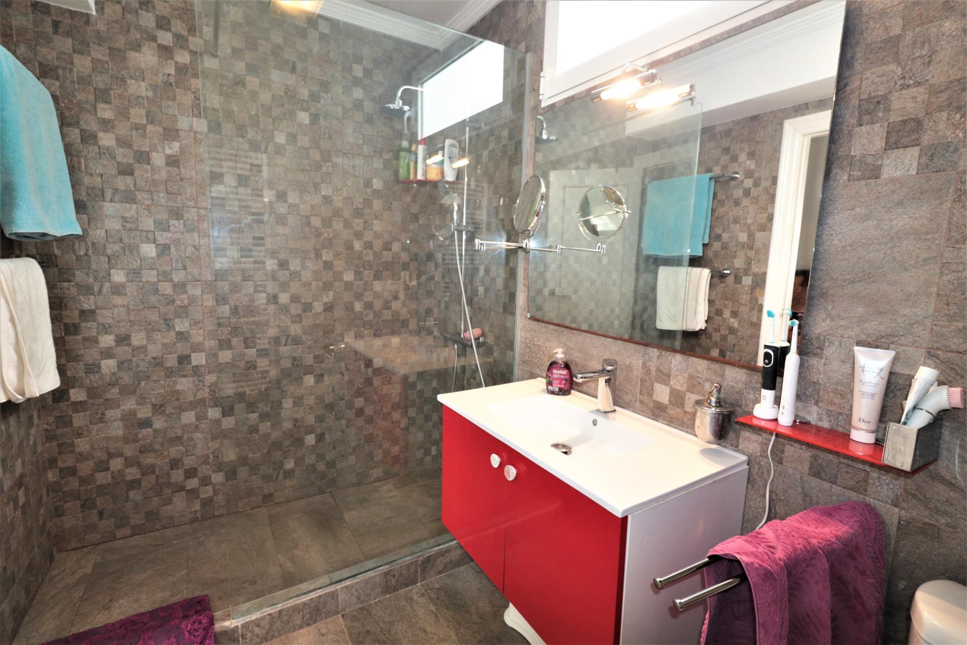 3 Bed, 1 Bath, ApartmentFor Sale, Torrevieja, Alicante