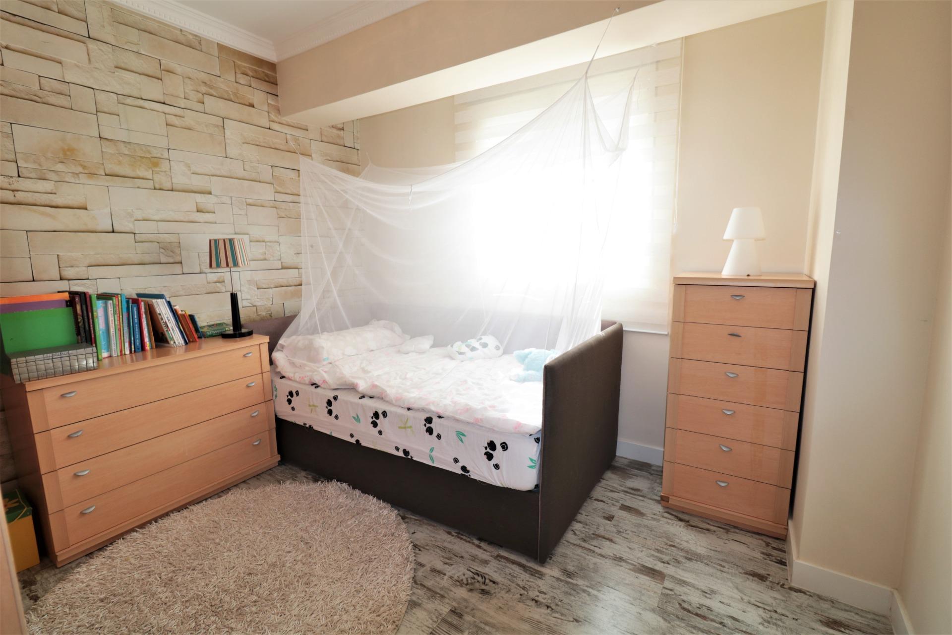 3 Bed, 1 Bath, ApartmentFor Sale, Torrevieja, Alicante