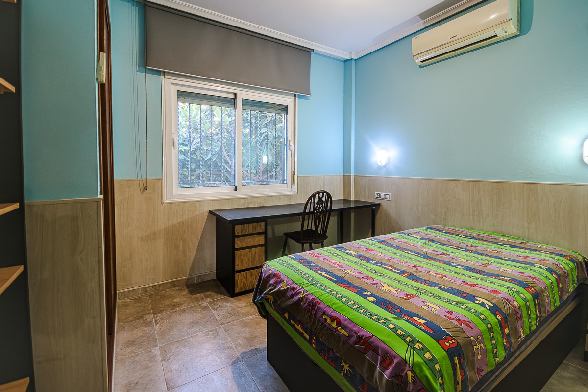 4 Bed, 2 Bath, HouseFor Sale, Benferri, Alicante