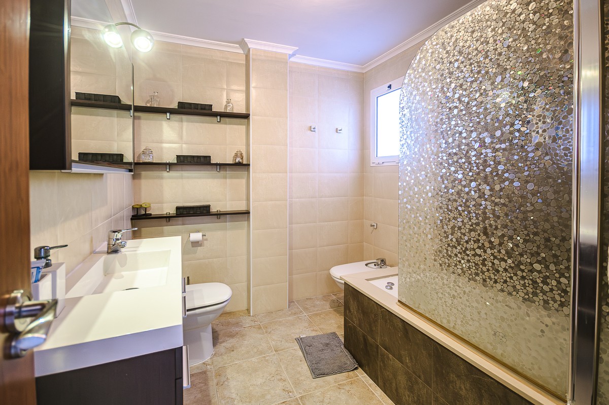 4 Bed, 2 Bath, HouseFor Sale, Benferri, Alicante