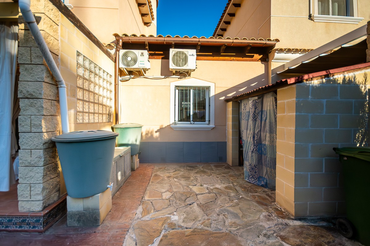 4 Bed, 2 Bath, HouseFor Sale, Benferri, Alicante