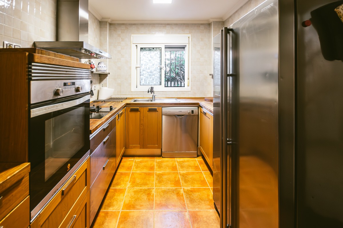 4 Bed, 2 Bath, HouseFor Sale, Benferri, Alicante