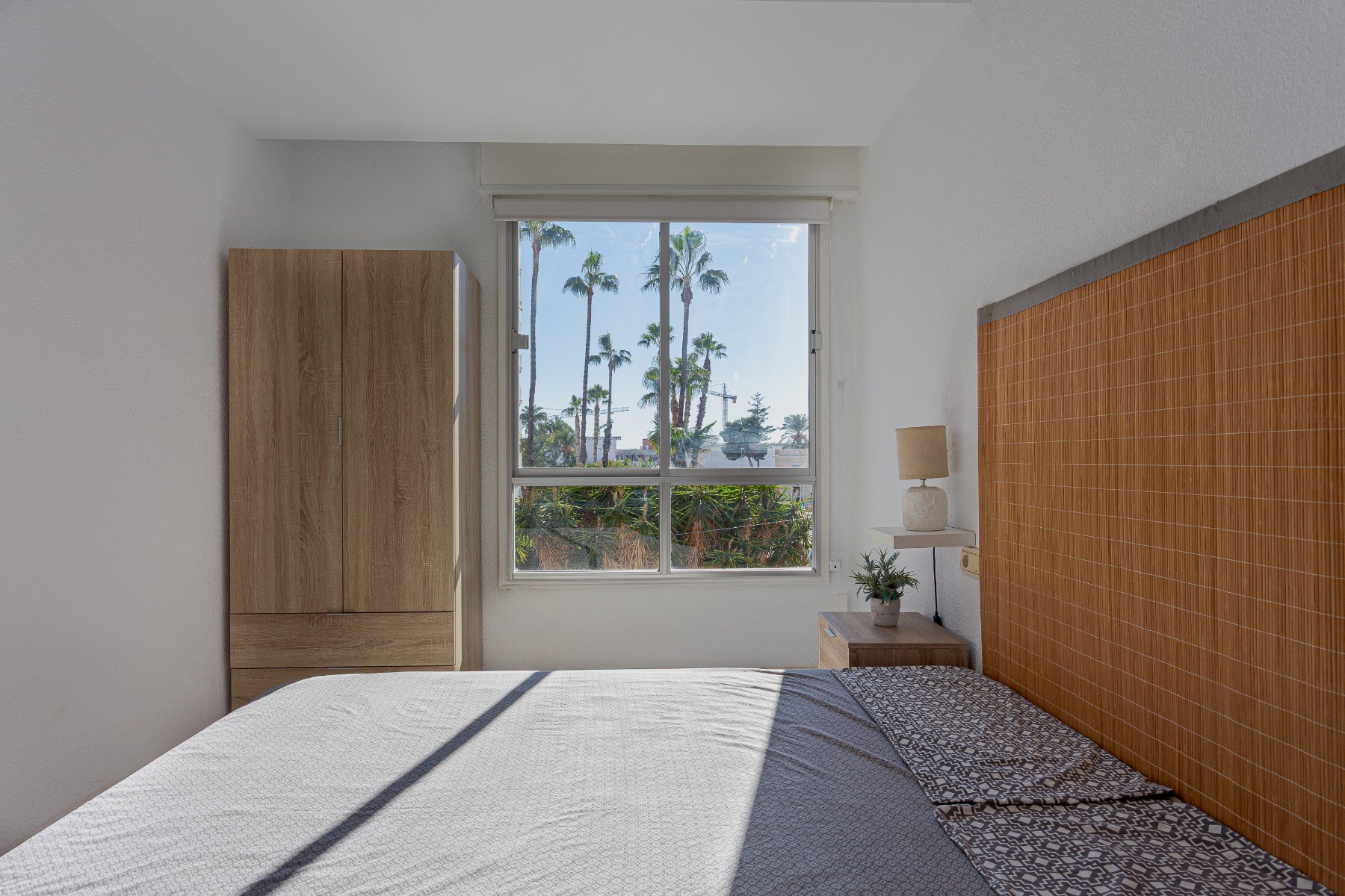 2 Bed, 1 Bath, ApartmentFor Sale, Torrevieja, Alicante