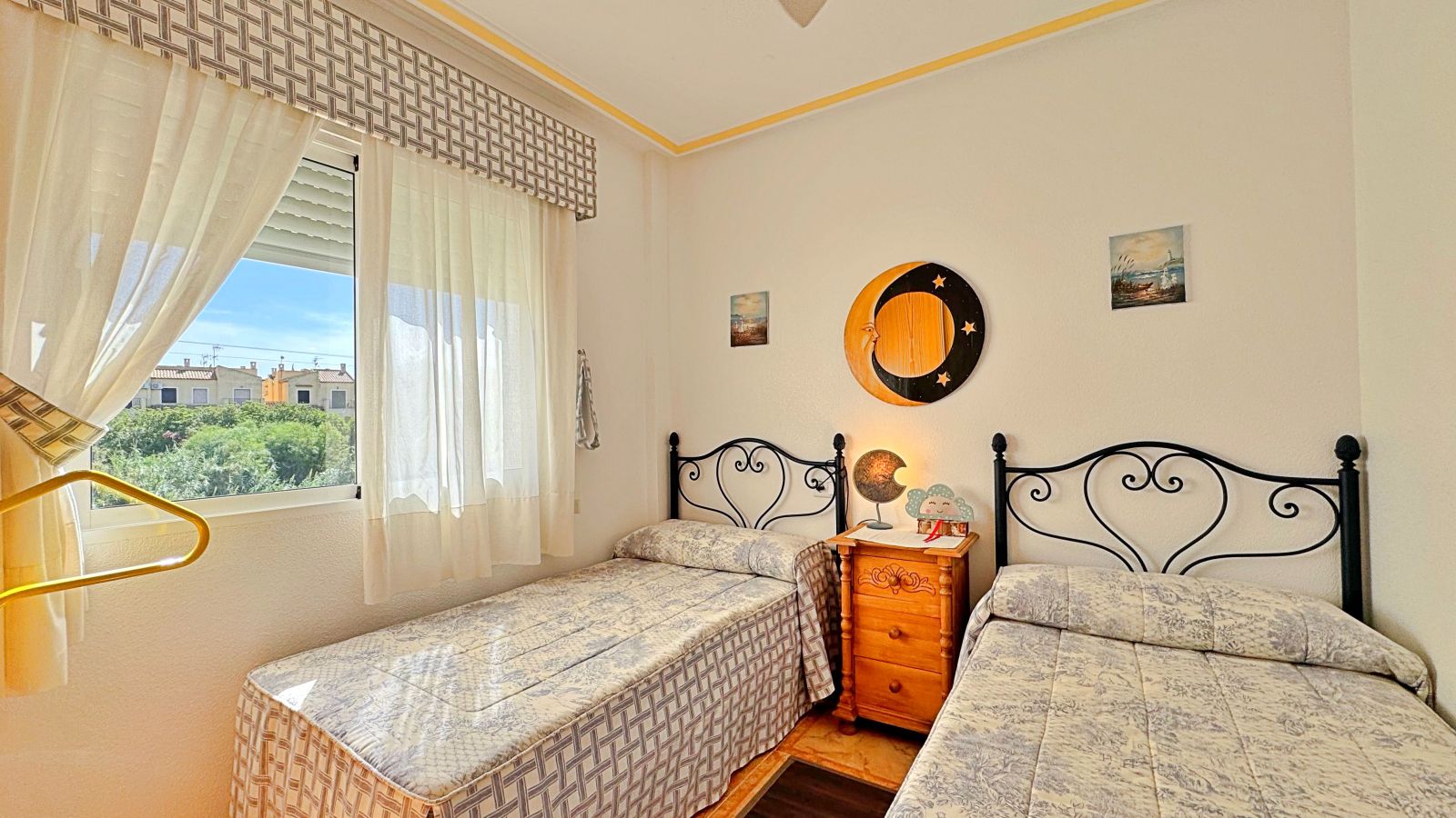2 Bed, 1 Bath, ApartmentFor Sale, Orihuela Costa, Alicante