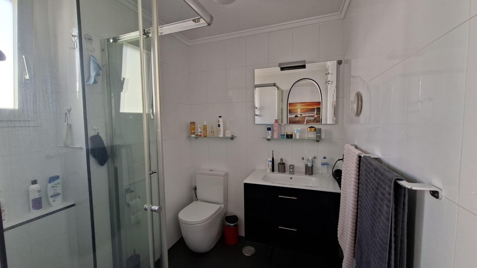 3 Bed, 2 Bath, ApartmentFor Sale, Torrevieja, Alicante