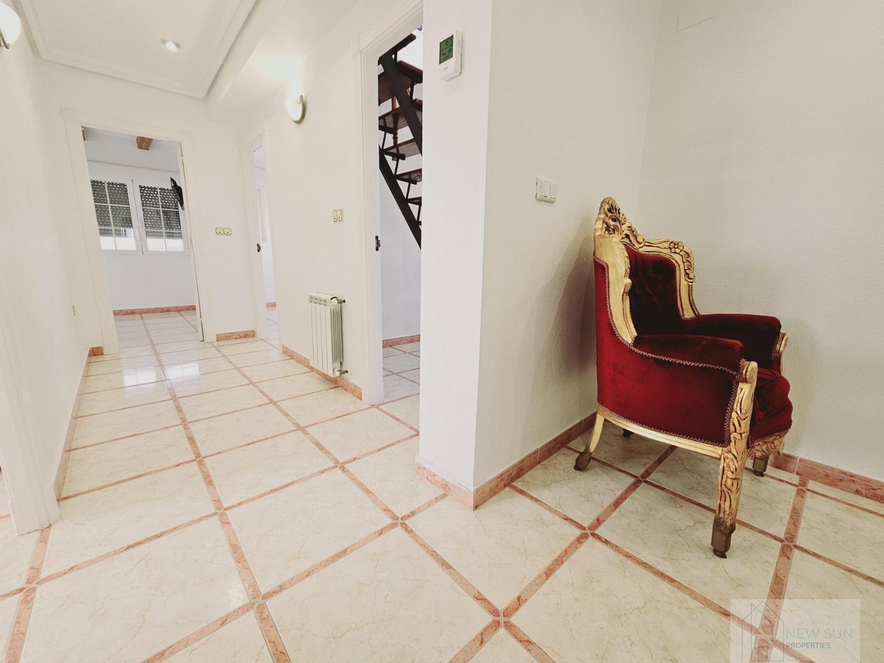 5 Bed, 4 Bath, HouseFor Sale, Torrevieja, Alicante