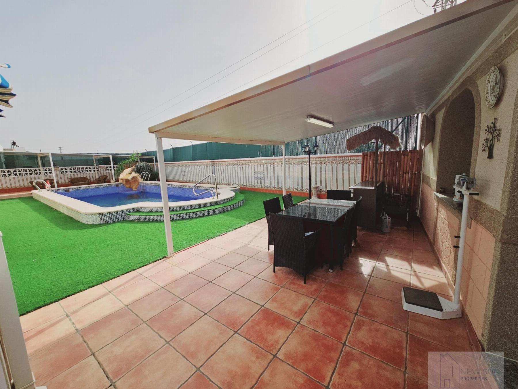 5 Bed, 4 Bath, HouseFor Sale, Torrevieja, Alicante
