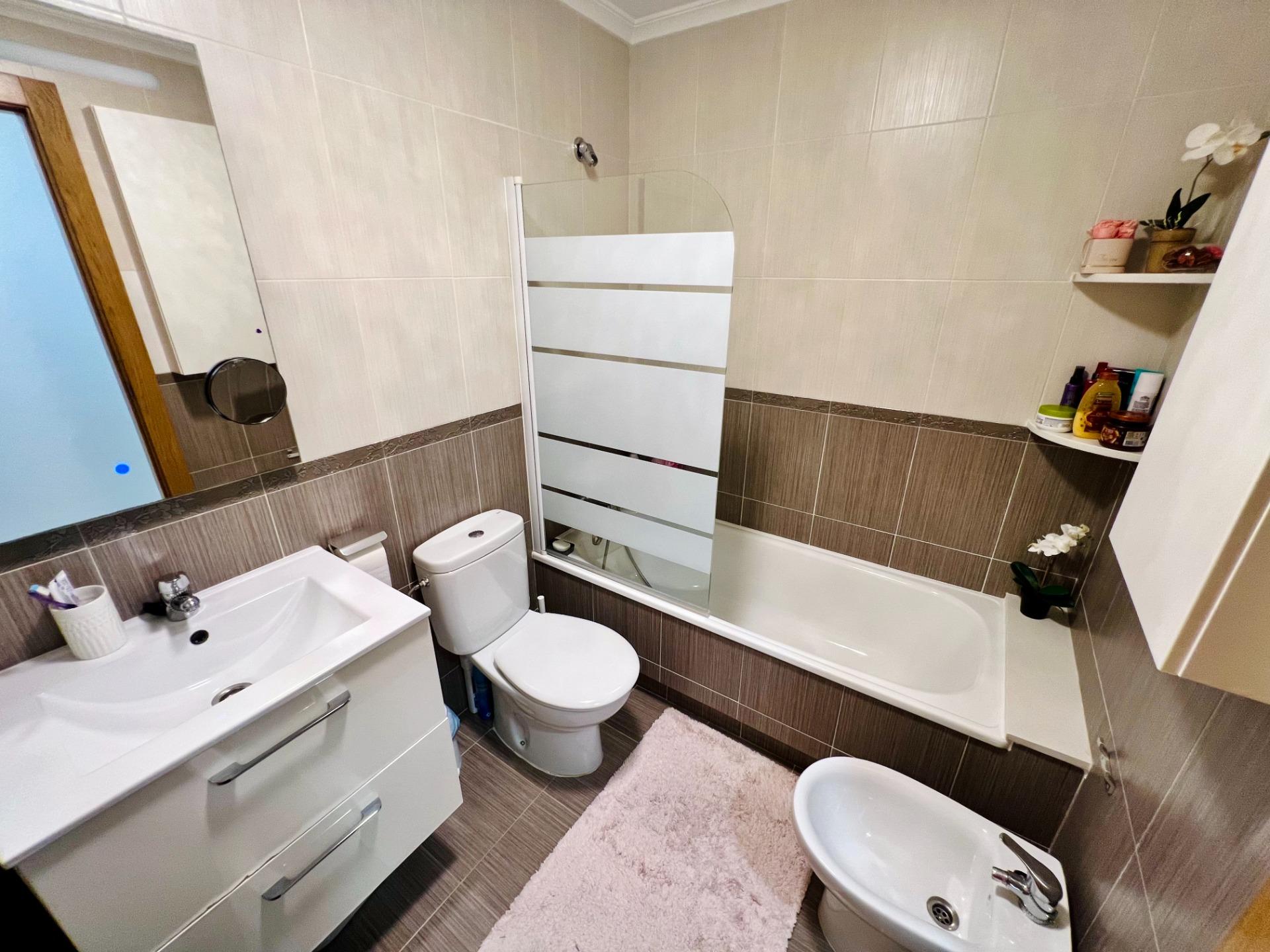 2 Bed, 2 Bath, ApartmentFor Sale, Torrevieja, Alicante