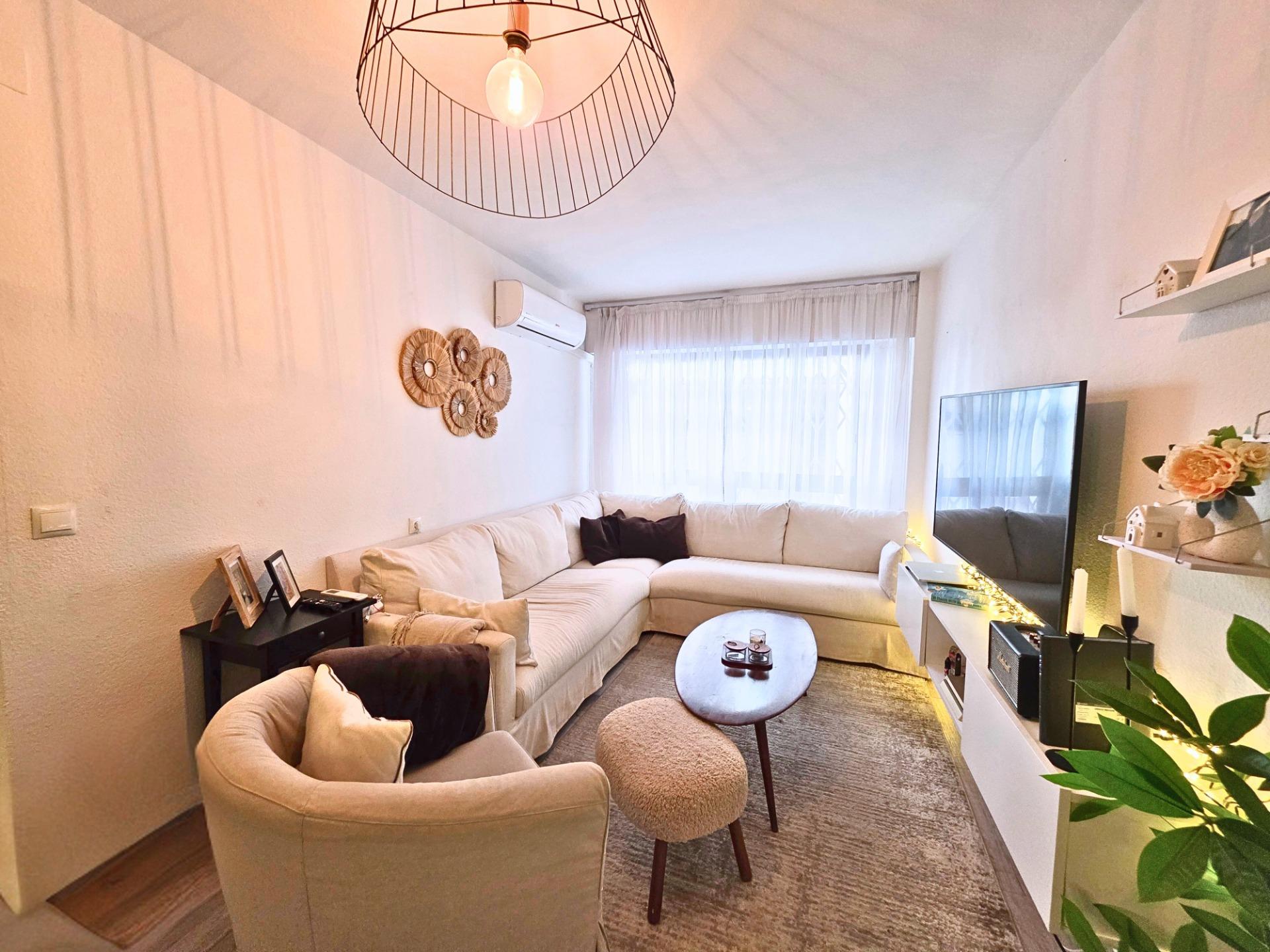 3 Bed, 1 Bath, ApartmentFor Sale, Torrevieja, Alicante