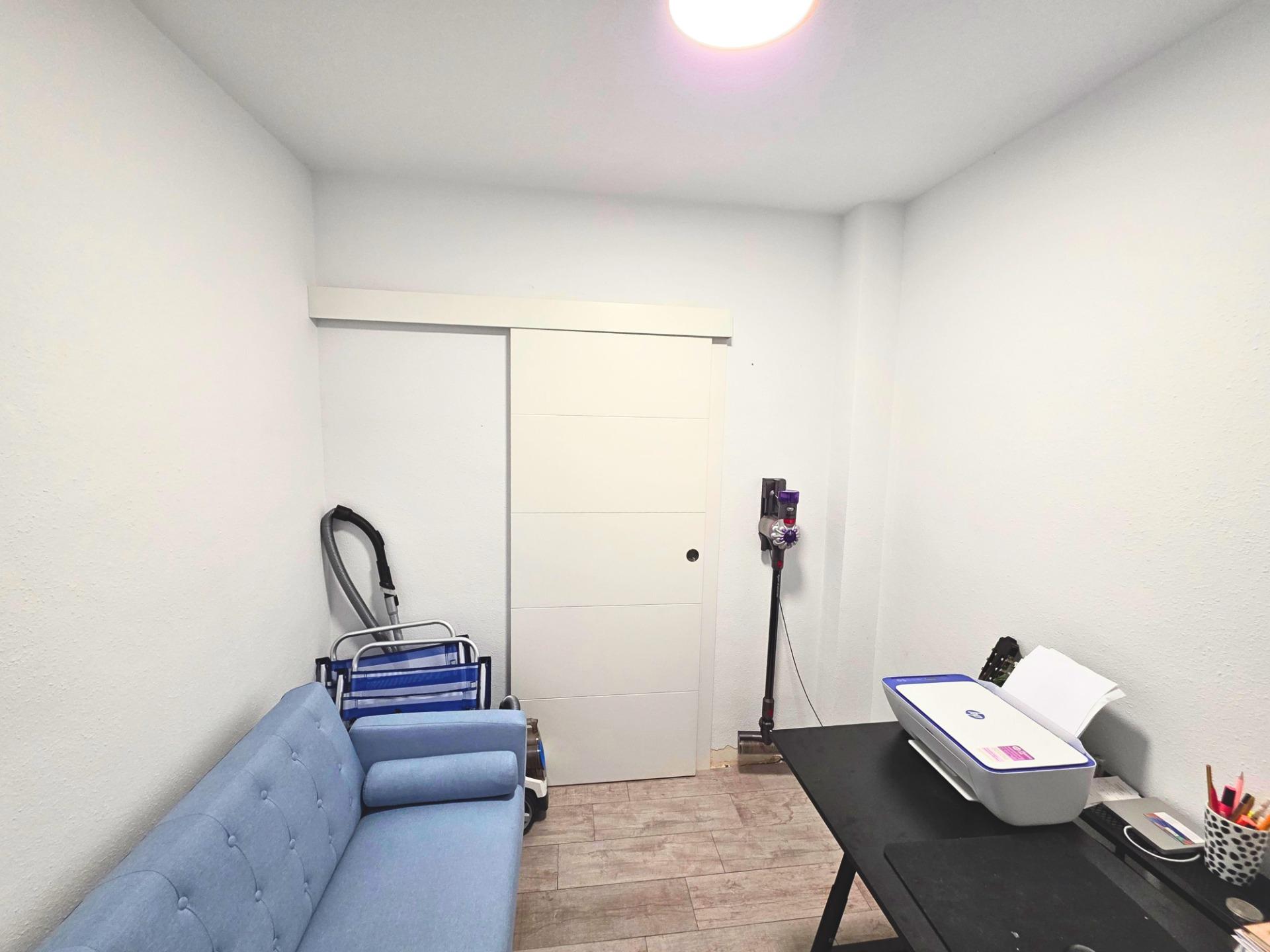 3 Bed, 1 Bath, ApartmentFor Sale, Torrevieja, Alicante