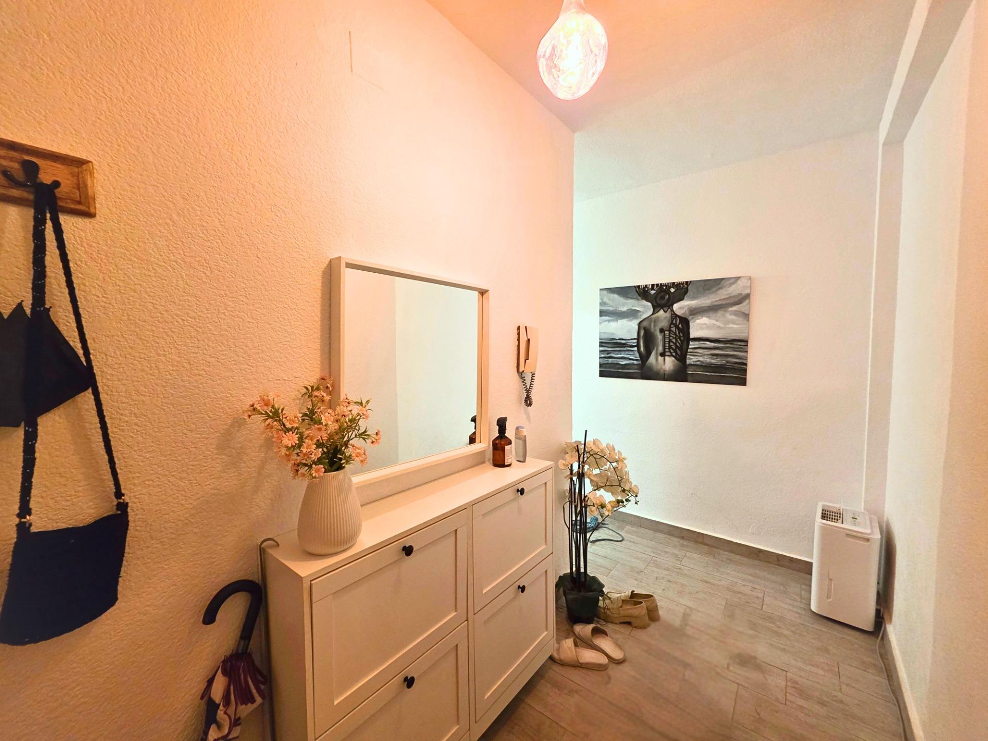 3 Bed, 1 Bath, ApartmentFor Sale, Torrevieja, Alicante