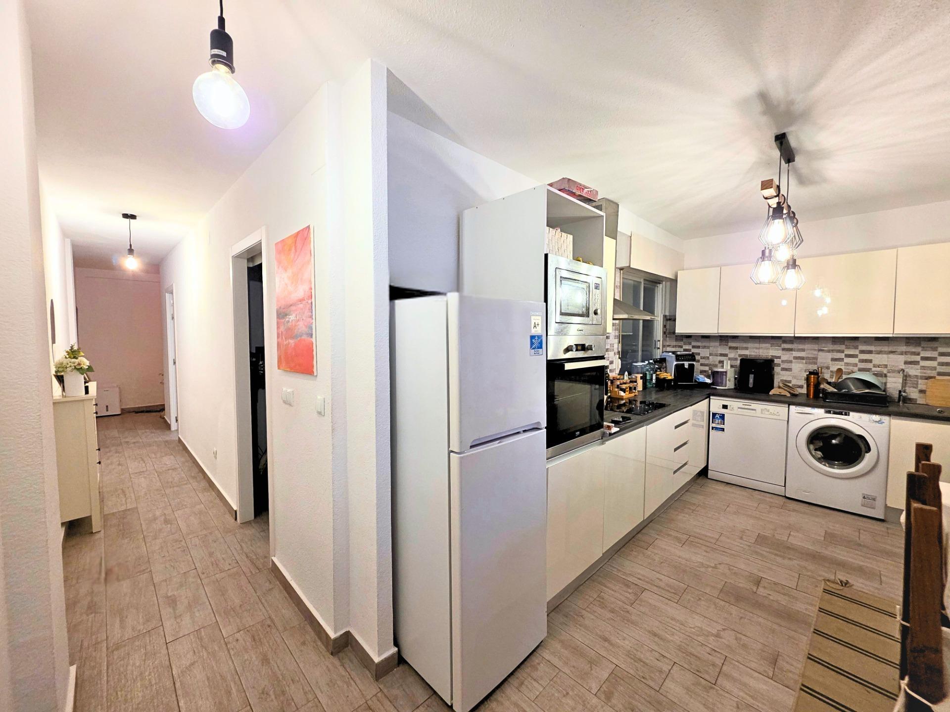 3 Bed, 1 Bath, ApartmentFor Sale, Torrevieja, Alicante