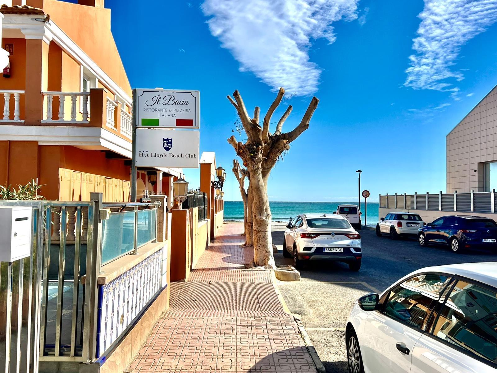 3 Bed, 1 Bath, HouseFor Sale, Torrevieja, Alicante