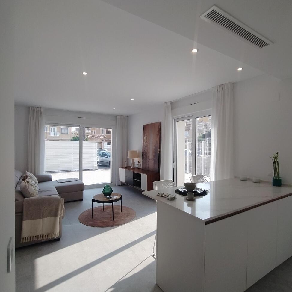 3 Bed, 2 Bath, ApartmentFor Sale, Torrevieja, Alicante