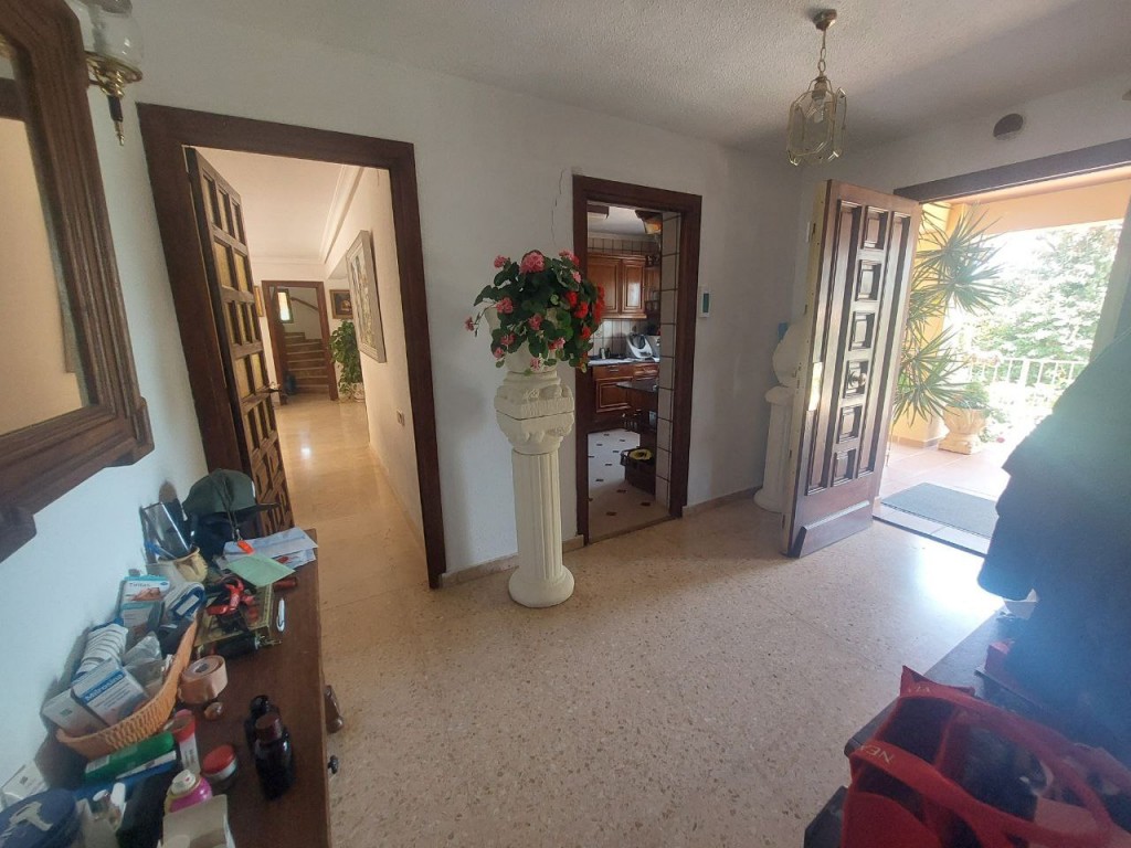 5 Bed, 3 Bath, HouseFor Sale, Albir, Alicante