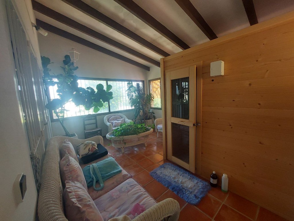 5 Bed, 3 Bath, HouseFor Sale, Albir, Alicante