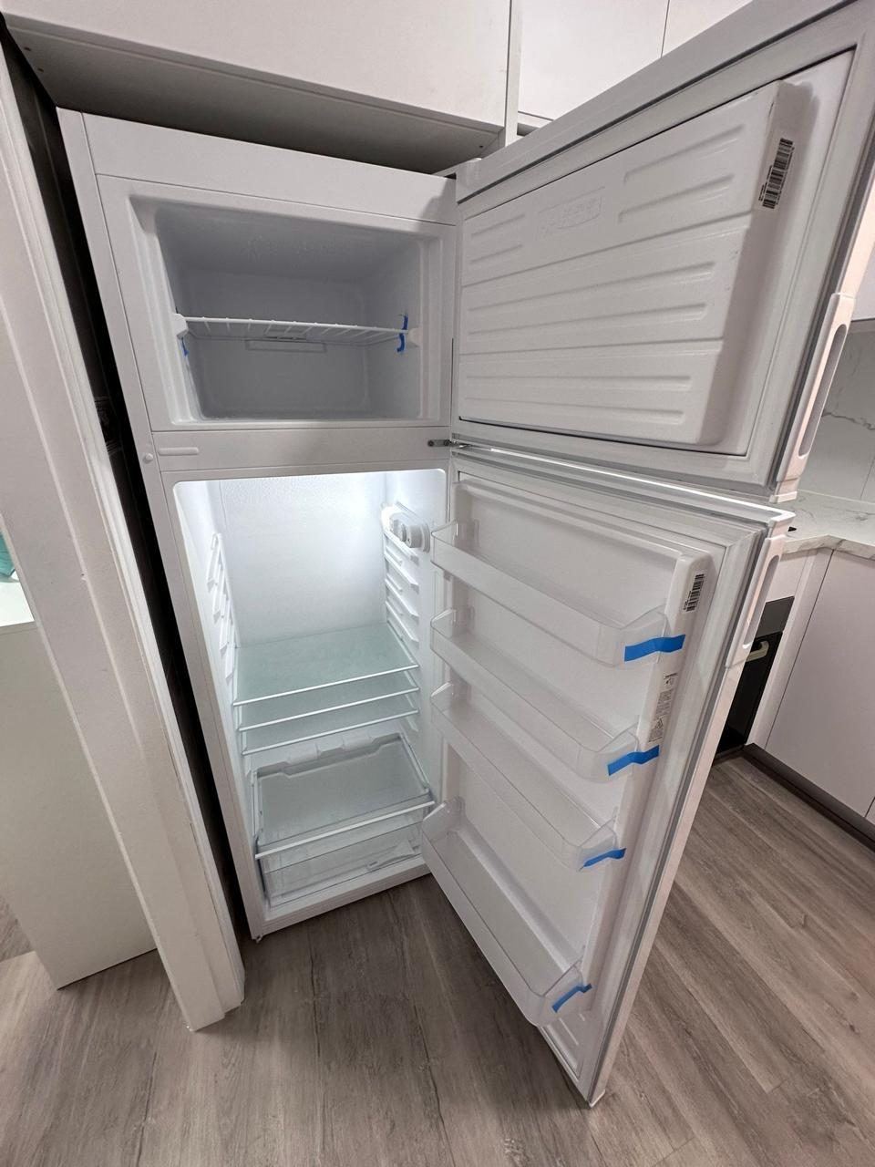 2 Bed, 1 Bath, ApartmentFor Sale, Torrevieja, Alicante