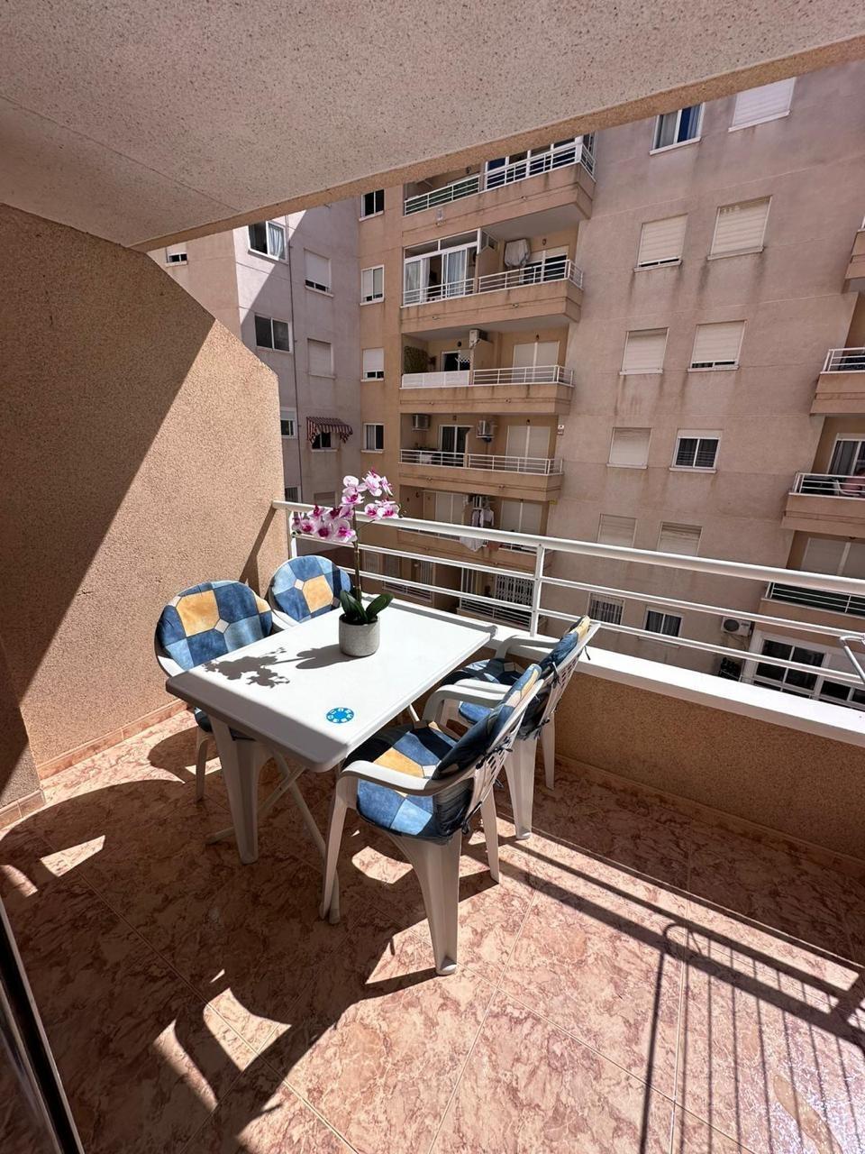 2 Bed, 1 Bath, ApartmentFor Sale, Torrevieja, Alicante