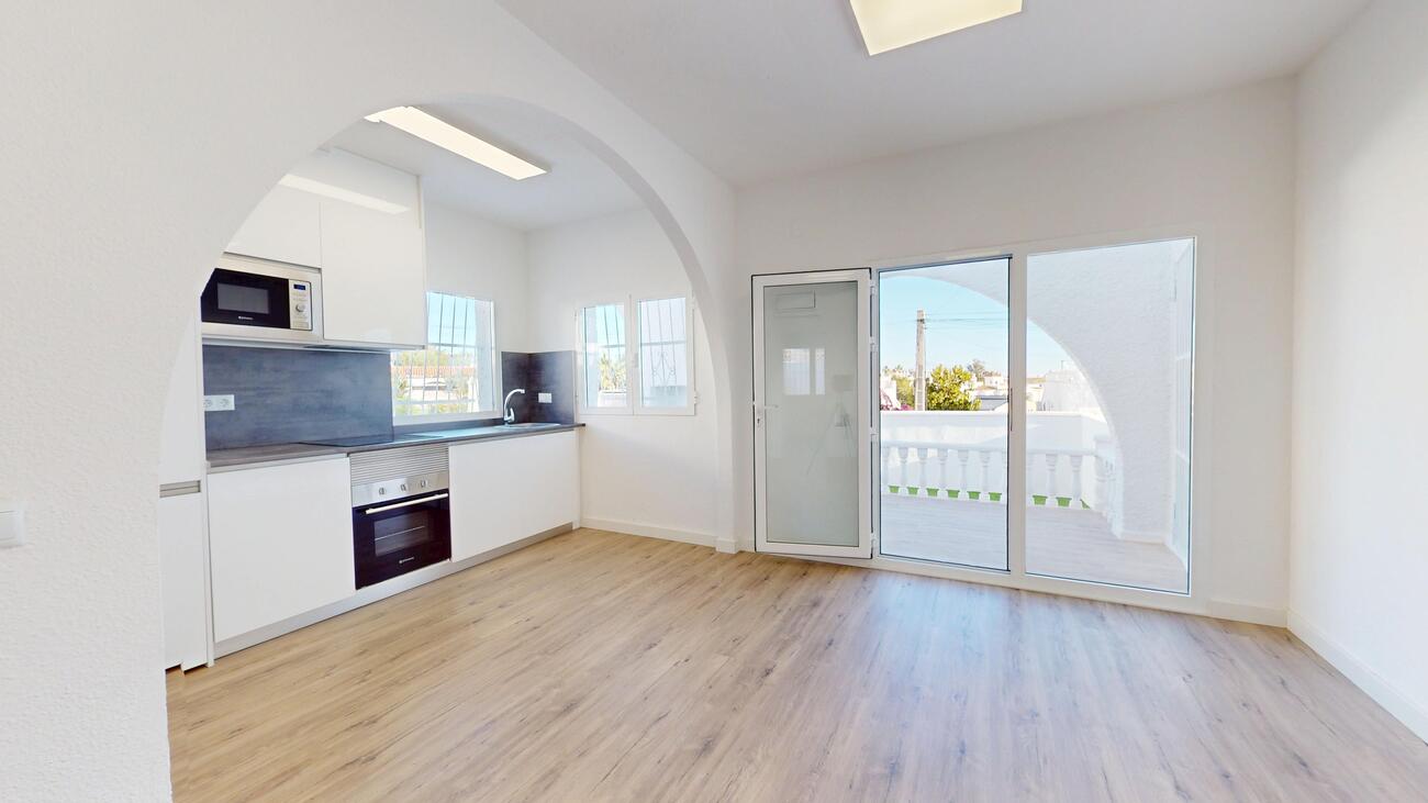 2 Bed, 1 Bath, HouseFor Sale, Villamartin, Alicante