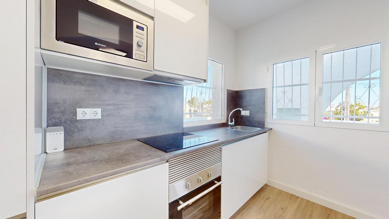 2 Bed, 1 Bath, HouseFor Sale, Villamartin, Alicante