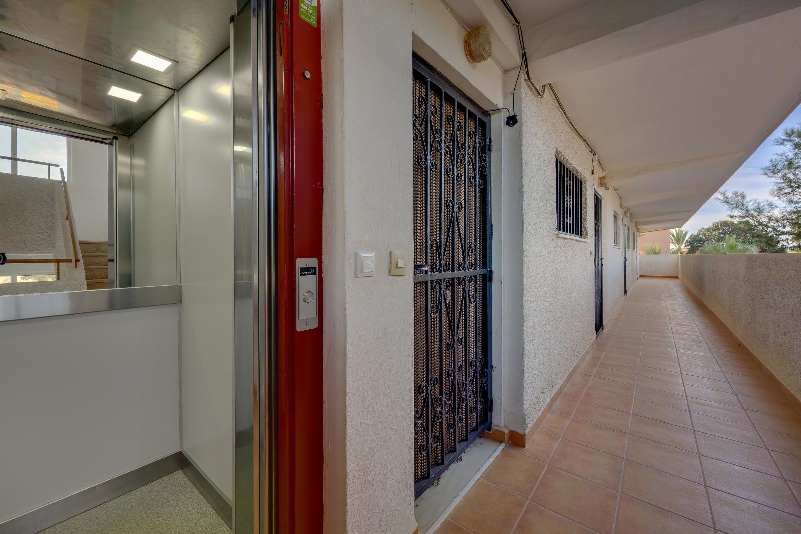 2 Bed, 1 Bath, ApartmentFor Sale, Guardamar Del Segura, Alicante