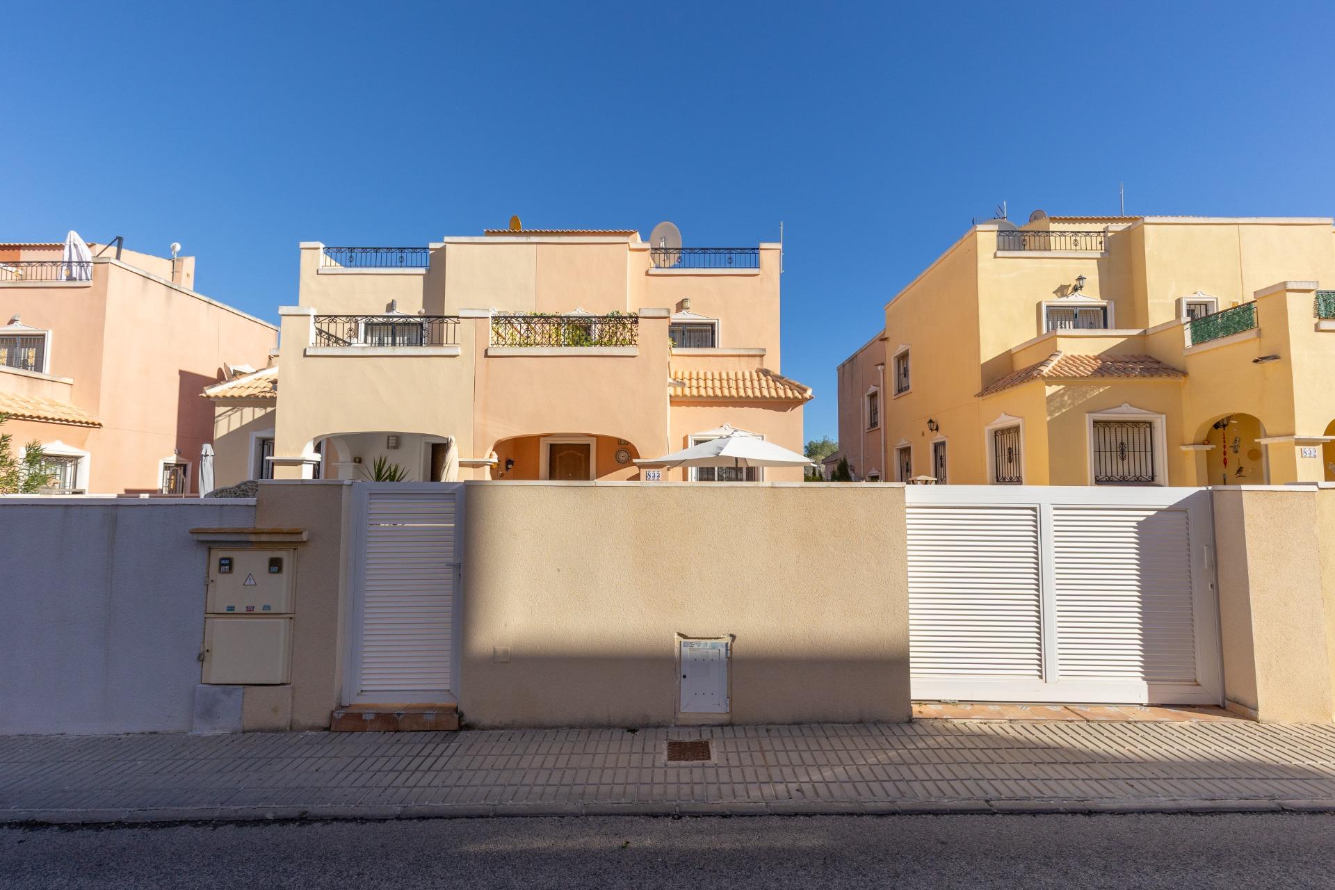 3 Bed, 2 Bath, HouseFor Sale, Orihuela Costa, Alicante
