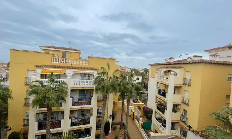 3 Bed, 2 Bath, ApartmentFor Sale, Torrevieja, Alicante