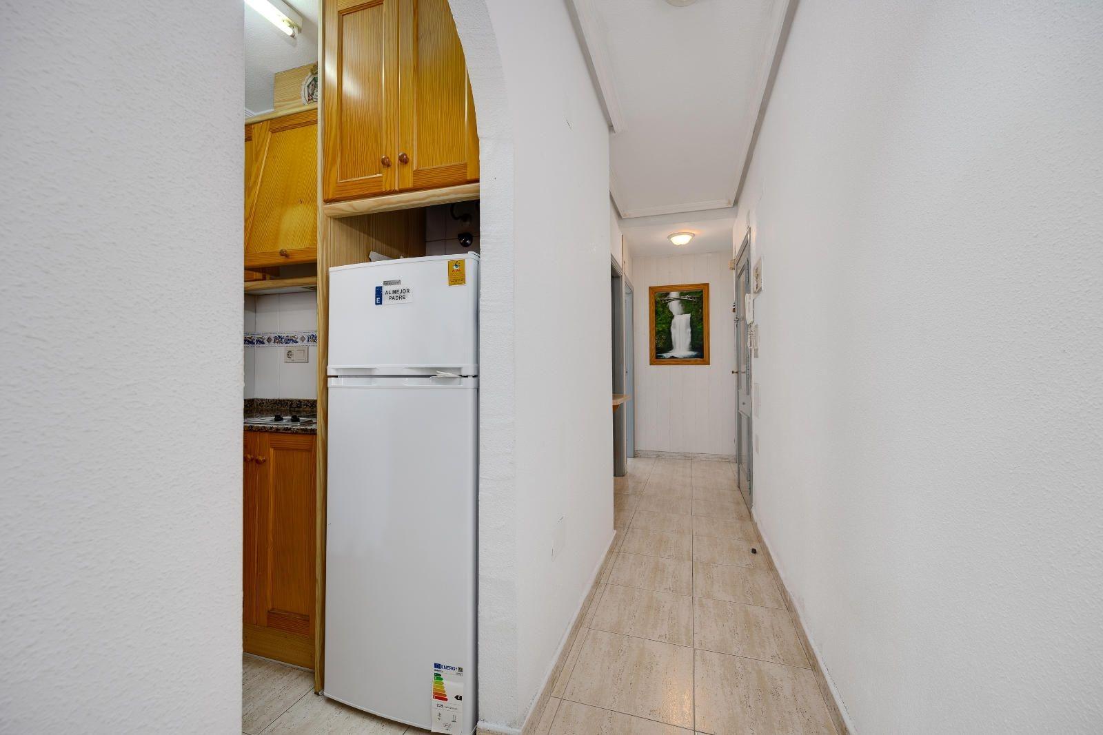 2 Bed, 1 Bath, ApartmentFor Sale, Torrevieja, Alicante
