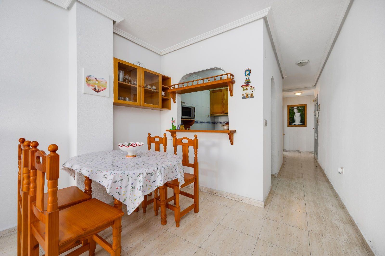 2 Bed, 1 Bath, ApartmentFor Sale, Torrevieja, Alicante
