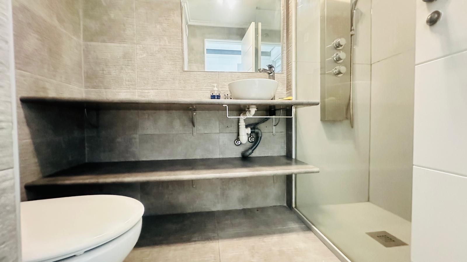 2 Bed, 2 Bath, ApartmentFor Sale, Torrevieja, Alicante