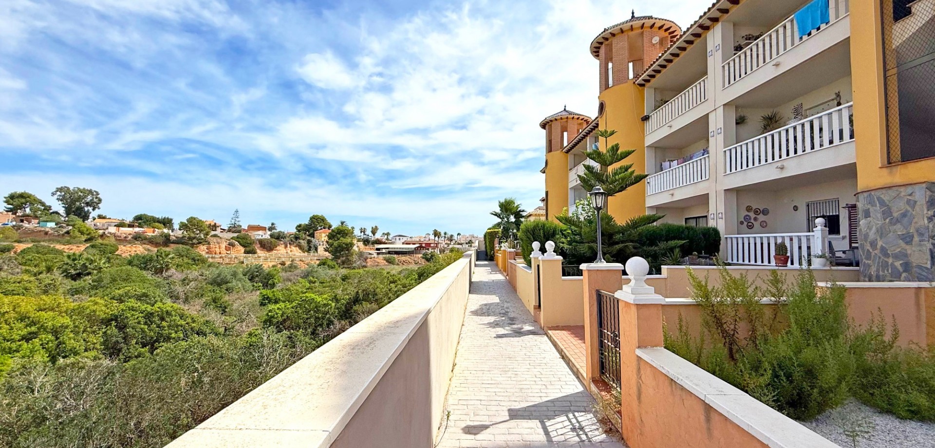 2 Bed, 1 Bath, ApartmentFor Sale, Orihuela Costa, Alicante