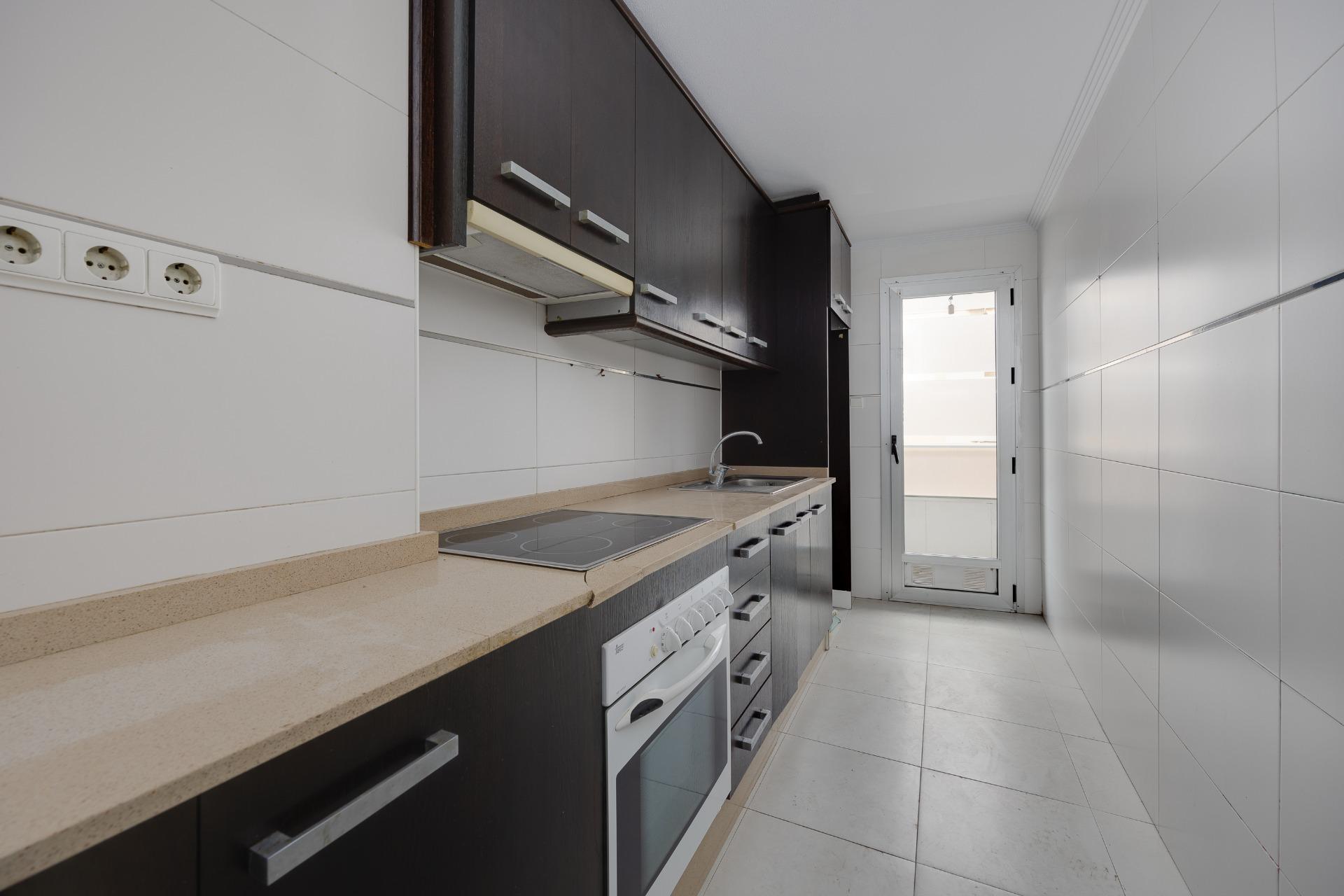 3 Bed, 2 Bath, ApartmentFor Sale, Torrevieja, Alicante