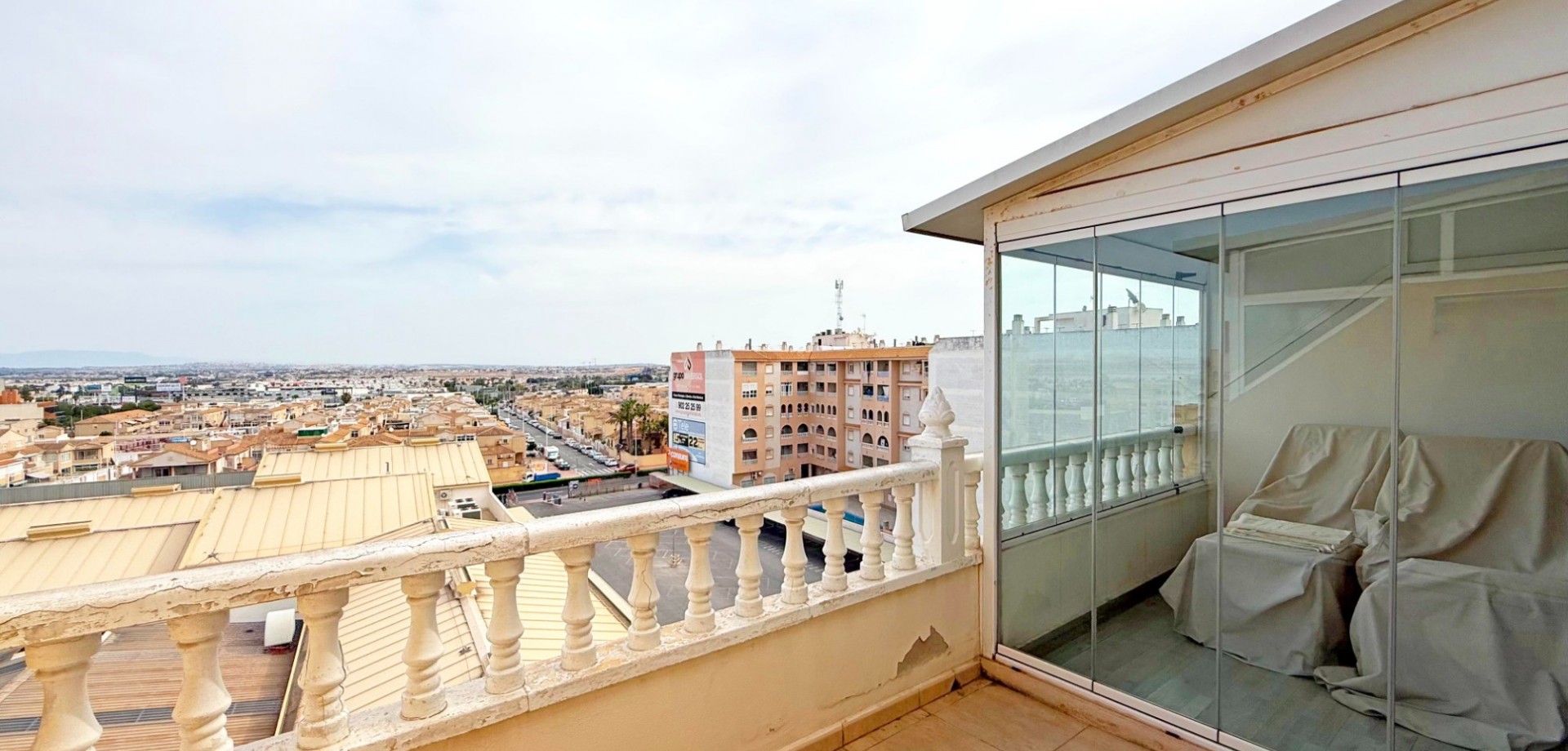 2 Bed, 1 Bath, ApartmentFor Sale, Torrevieja, Alicante