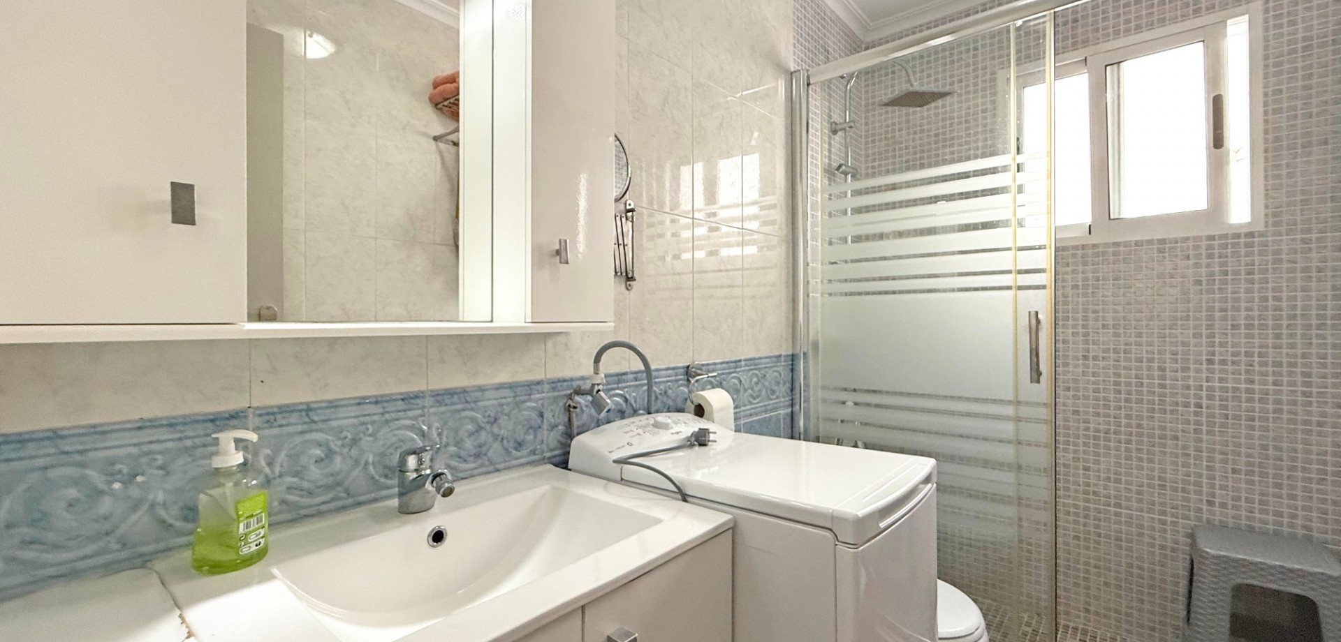 2 Bed, 1 Bath, ApartmentFor Sale, Torrevieja, Alicante