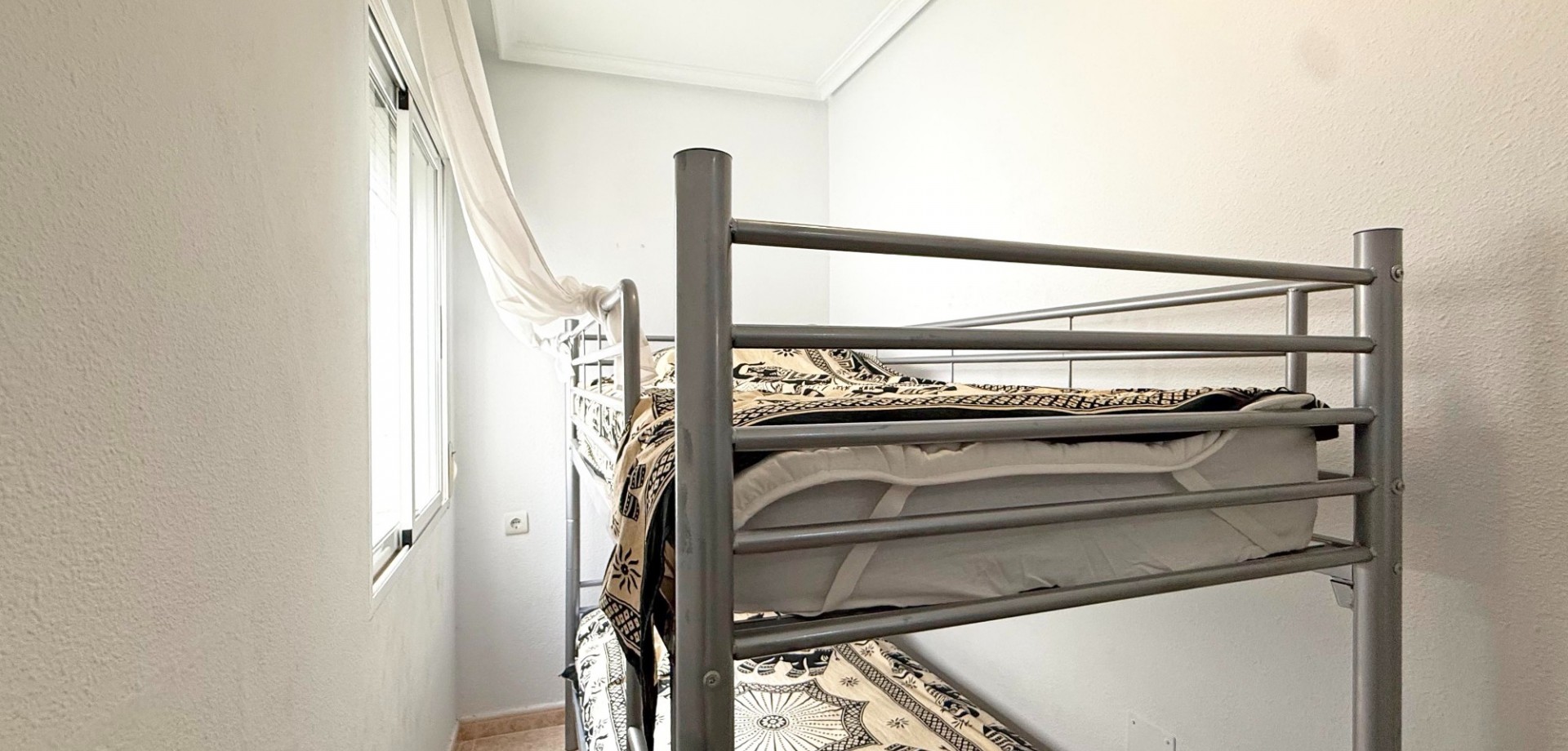 2 Bed, 1 Bath, ApartmentFor Sale, Torrevieja, Alicante