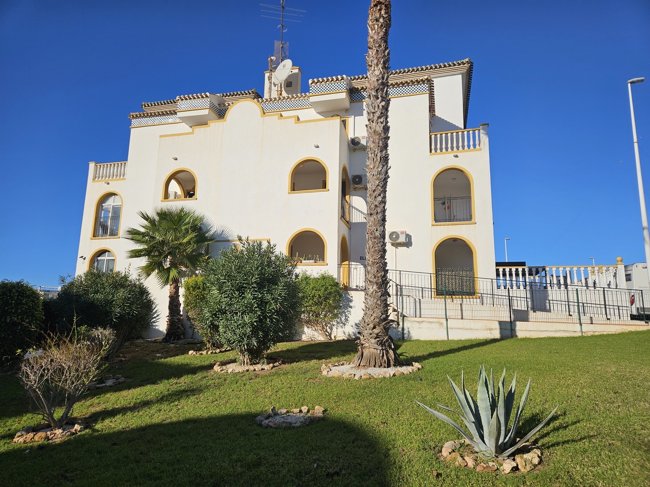 2 Bed, 1 Bath, ApartmentFor Sale, La Zenia, Alicante