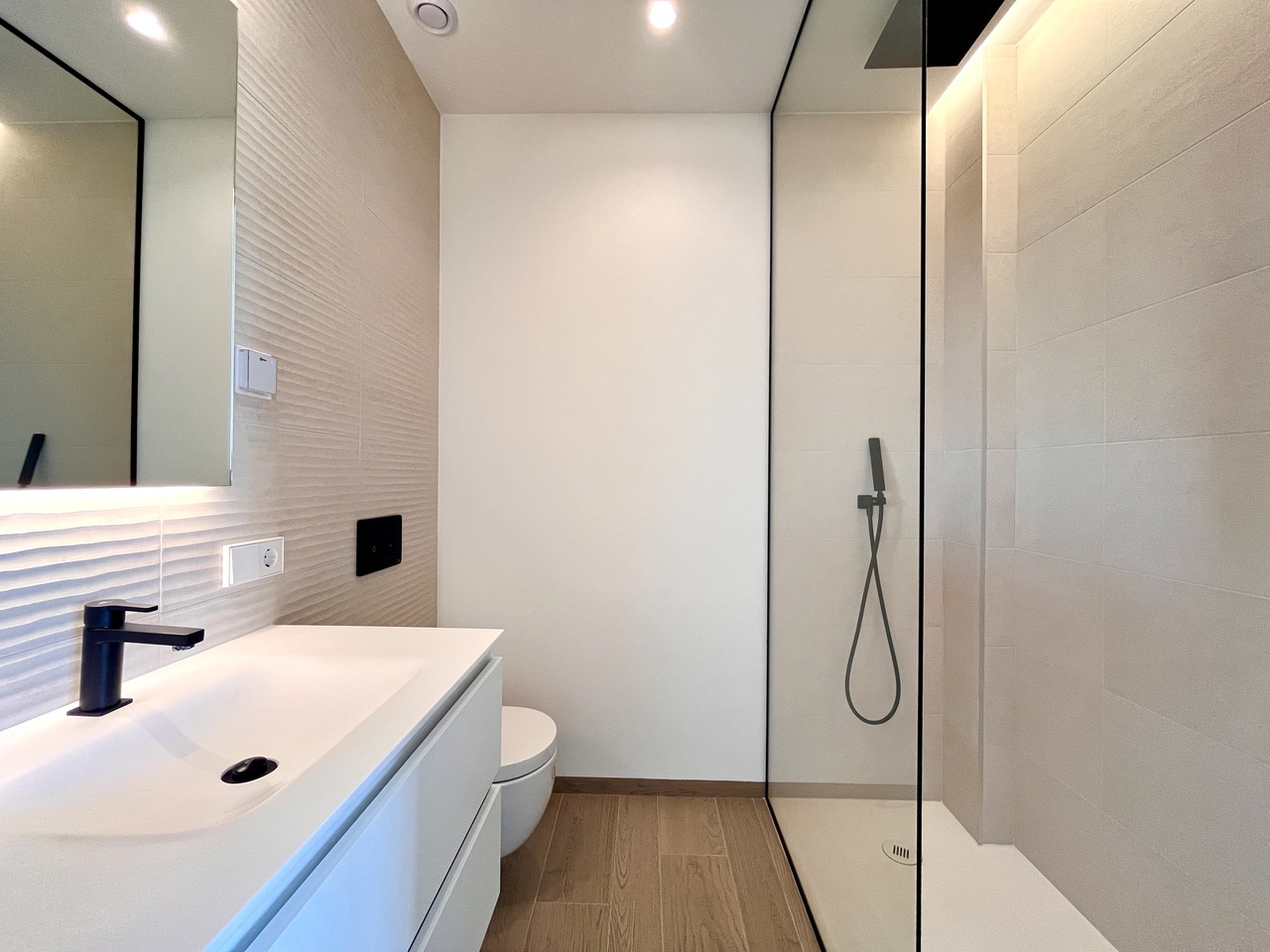 2 Bed, 3 Bath, ApartmentFor Sale, Las Colinas Golf, Alicante