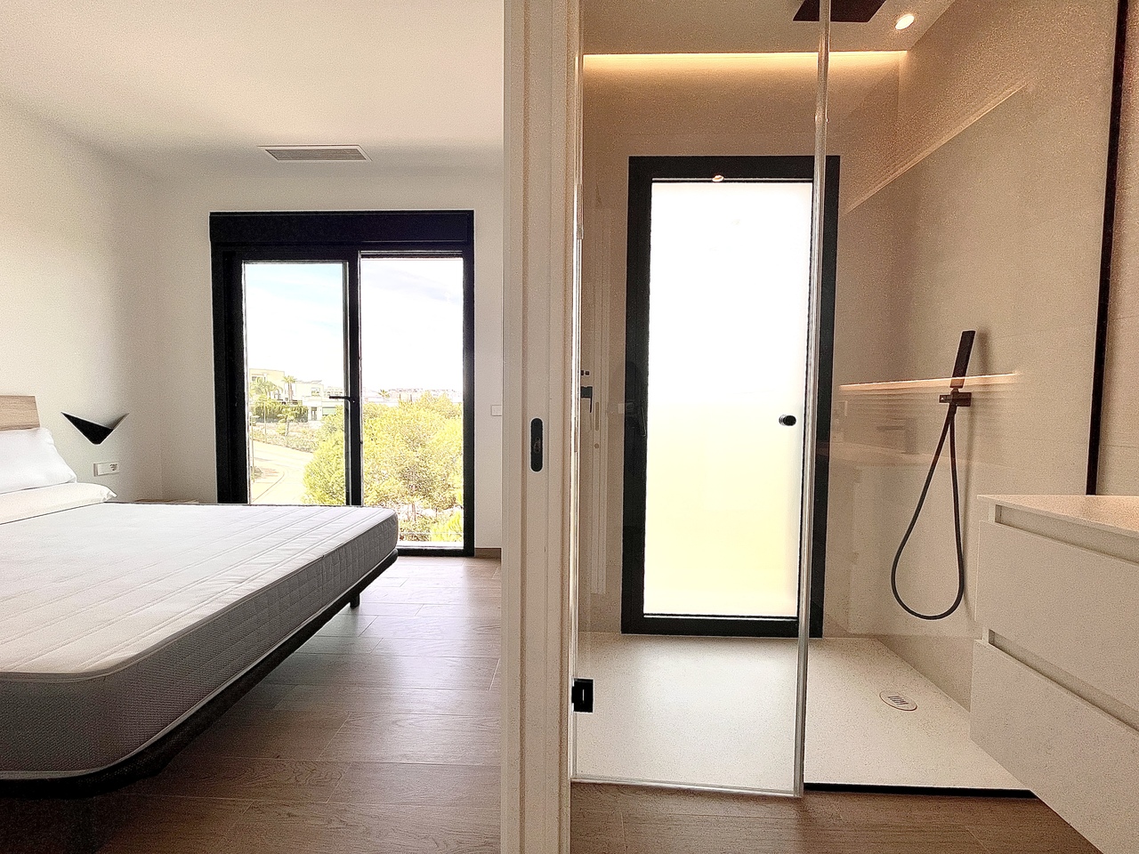 2 Bed, 3 Bath, ApartmentFor Sale, Las Colinas Golf, Alicante