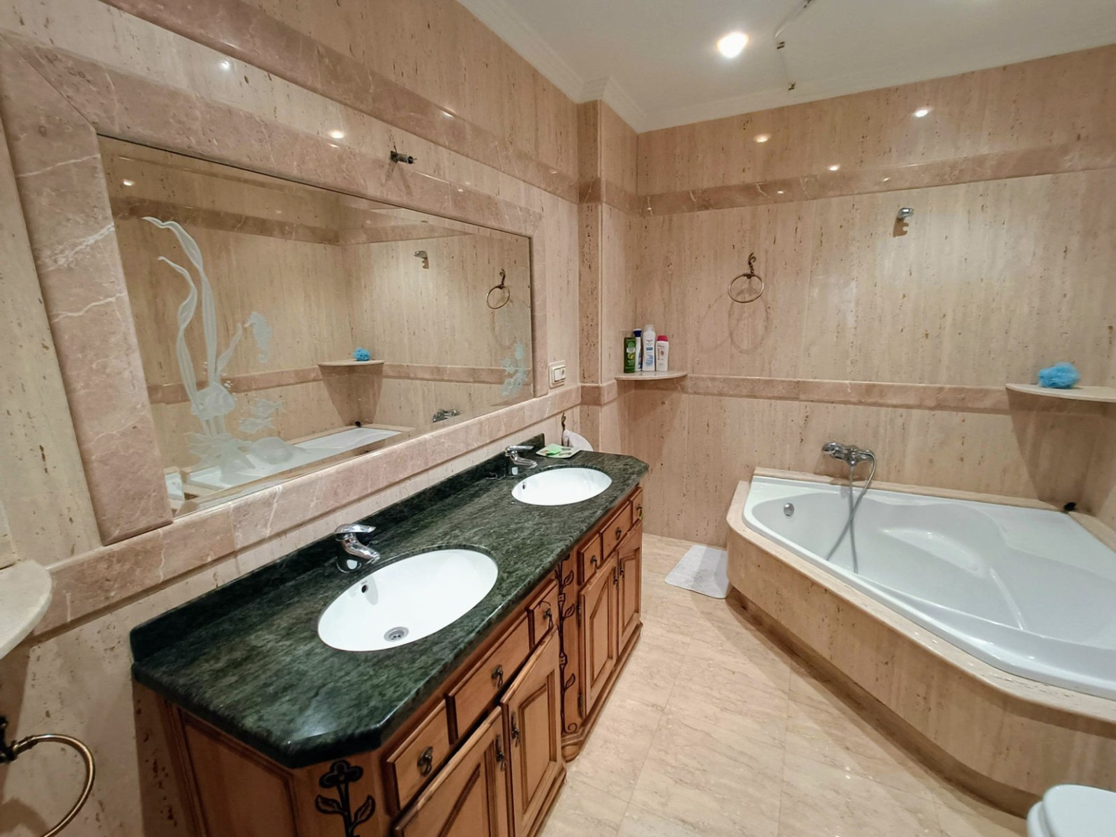 5 Bed, 3 Bath, HouseFor Sale, Alguena, Alicante