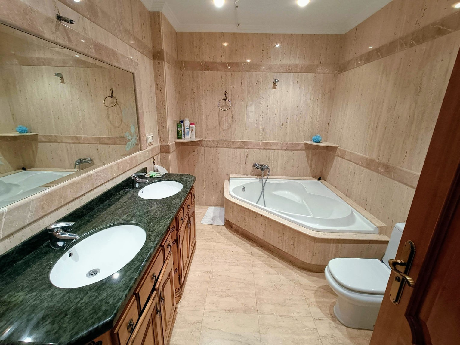 5 Bed, 3 Bath, HouseFor Sale, Alguena, Alicante