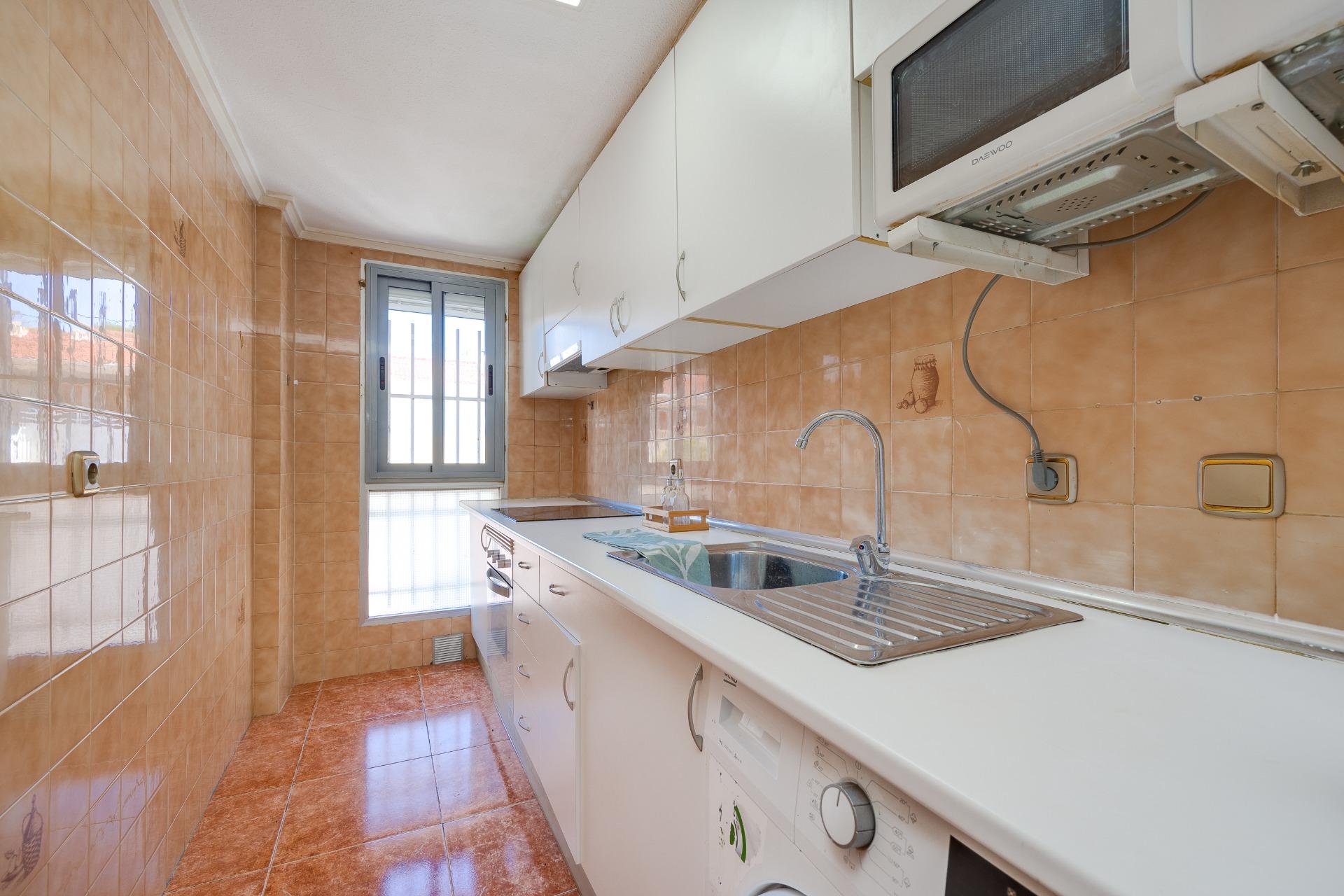 2 Bed, 1 Bath, ApartmentFor Sale, Torrevieja, Alicante