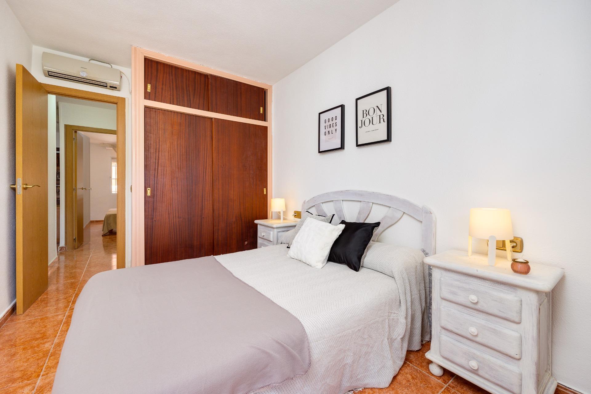 2 Bed, 1 Bath, ApartmentFor Sale, Torrevieja, Alicante