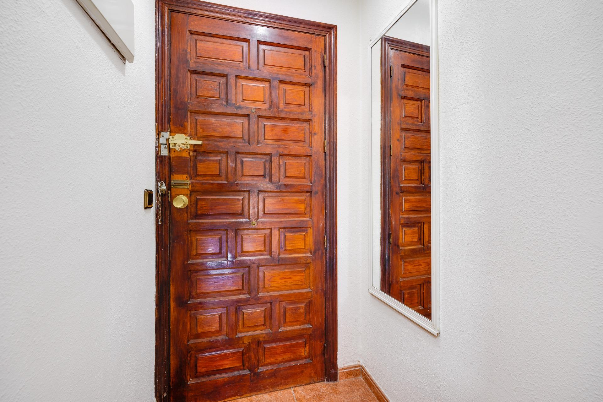 2 Bed, 1 Bath, ApartmentFor Sale, Torrevieja, Alicante