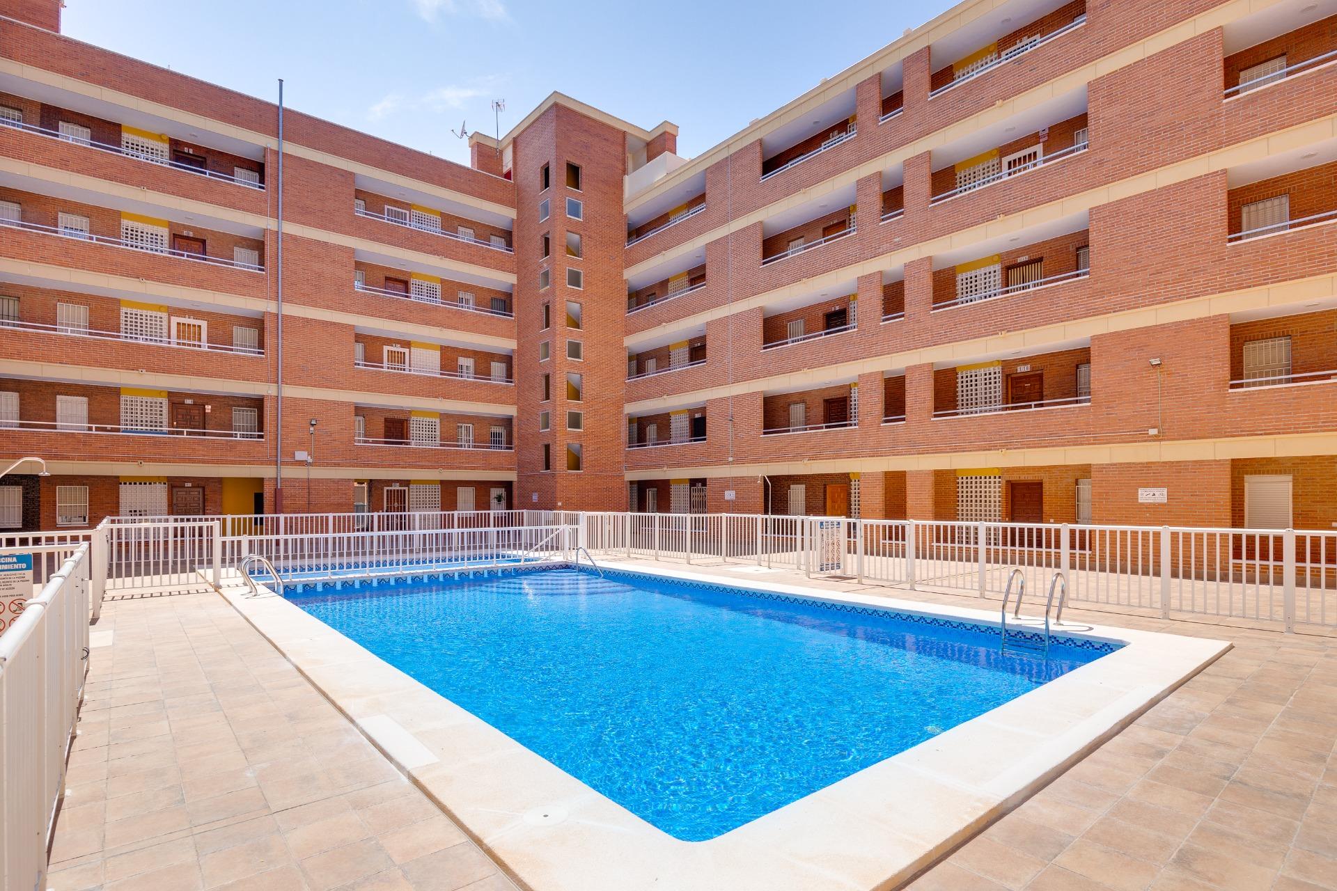 2 Bed, 1 Bath, ApartmentFor Sale, Torrevieja, Alicante