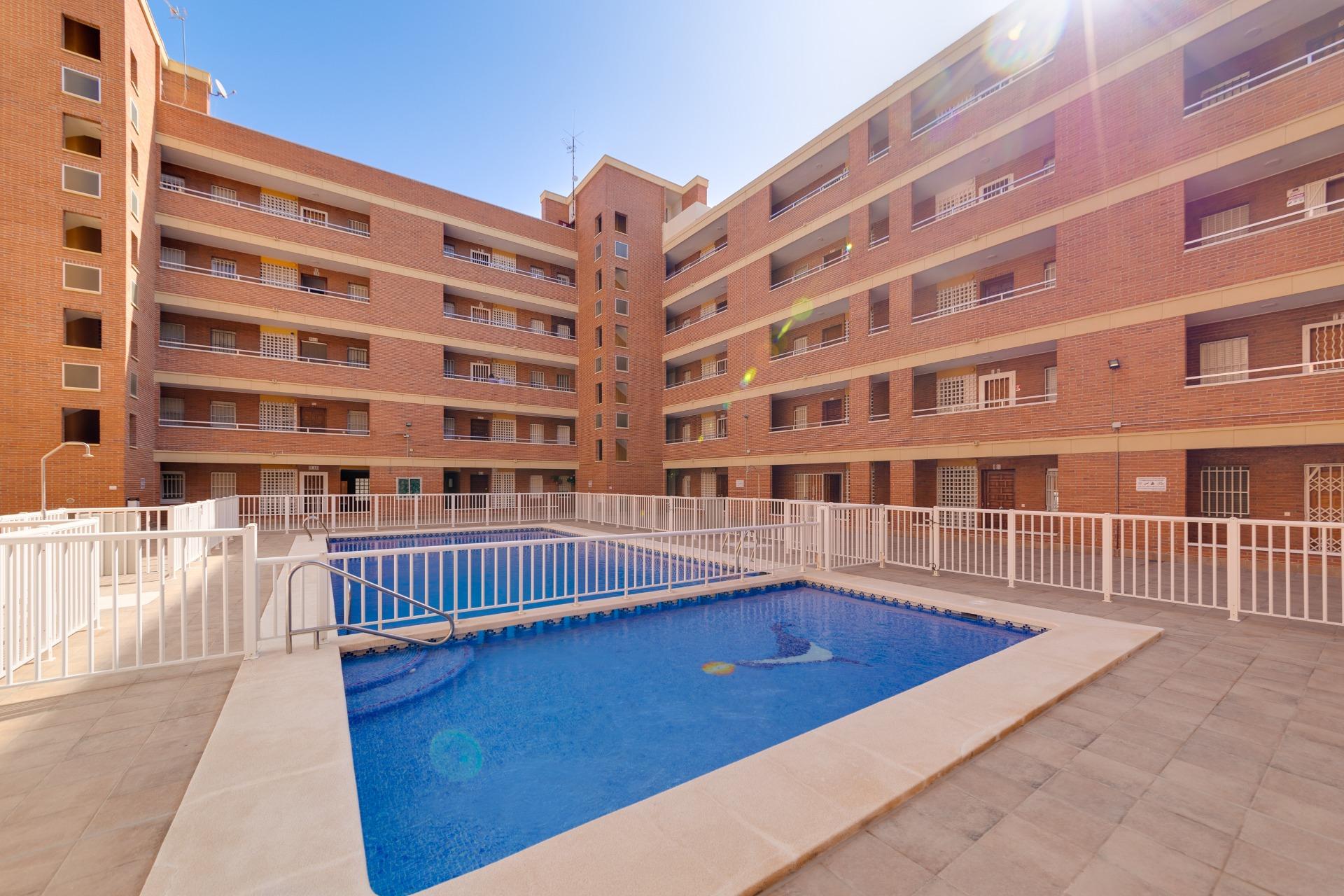 2 Bed, 1 Bath, ApartmentFor Sale, Torrevieja, Alicante
