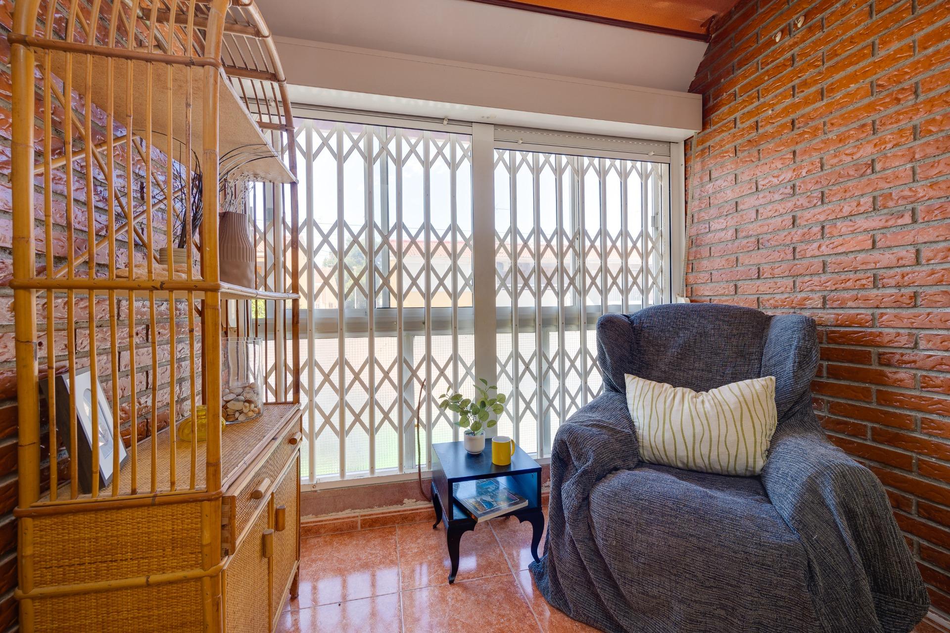 2 Bed, 1 Bath, ApartmentFor Sale, Torrevieja, Alicante