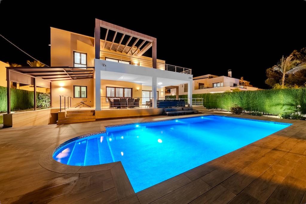5 Bed, 5 Bath, HouseFor Sale, Cabo Roig, Alicante